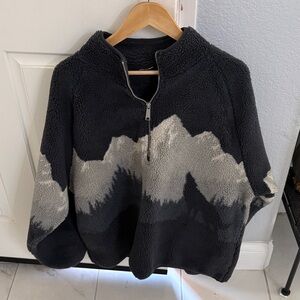Cozy Black and Gray Fleece Pullover